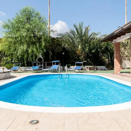 Agrigento Pool And Garden Nyaraló Camastra