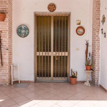 Agrigento Pool And Garden Camastra